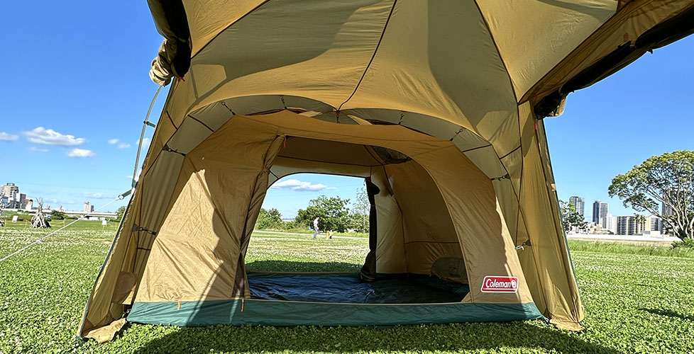 Coleman2ルームテントはキャンプ初心者でも簡単組み立て！