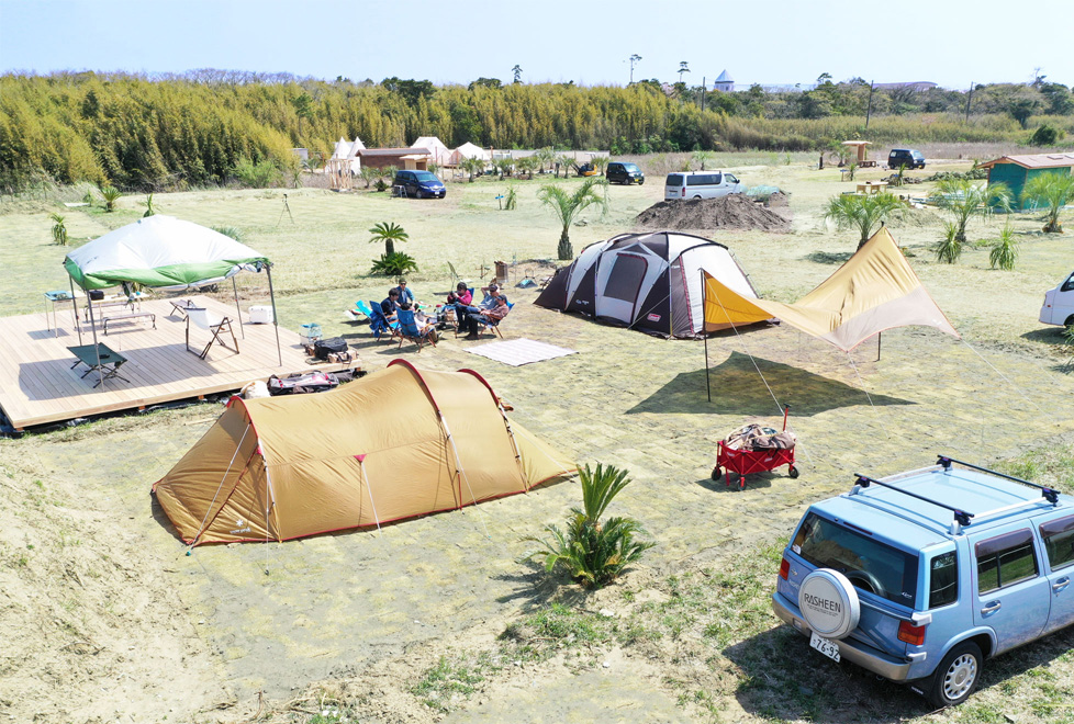 オーシャンズキャンプトラミのオートキャンプ場は圧巻の広さ